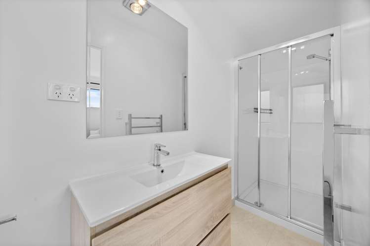 7/233 Great North Road Henderson_17