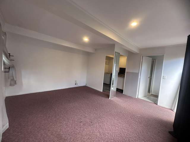 7B Seine Rd Forrest Hill_3