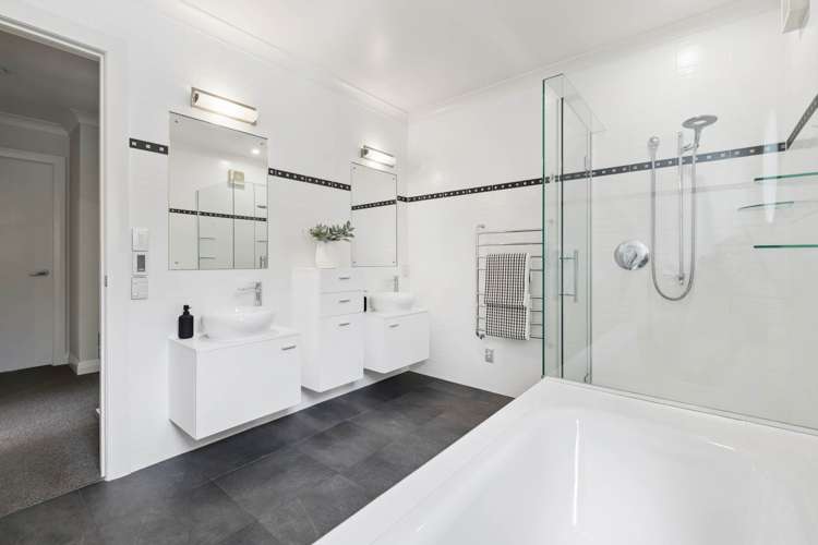 243a Bleakhouse Road Mellons Bay_22