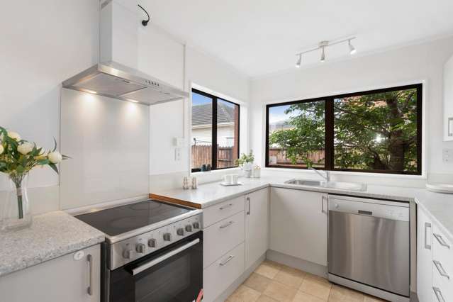 2/100 Marua Road Ellerslie_3