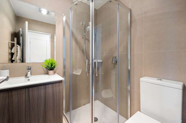 3B Hemsway Place Sunnyhills_8