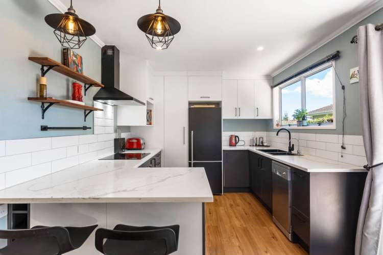 2/57 Solar Road Glen Eden_8