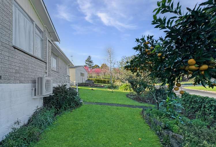 2 Meadows Lane Huntly_18