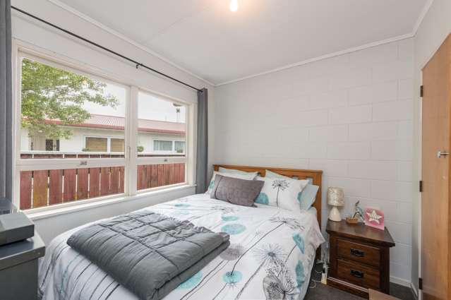 2/11 Otterson Street Tahunanui_1