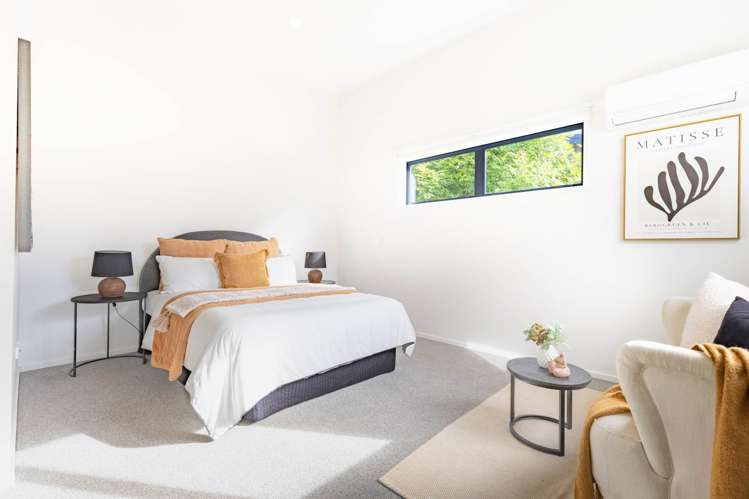 14B Ropata Avenue Pt England_8