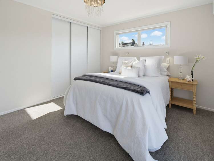 35 Albatross Road Red Beach_13