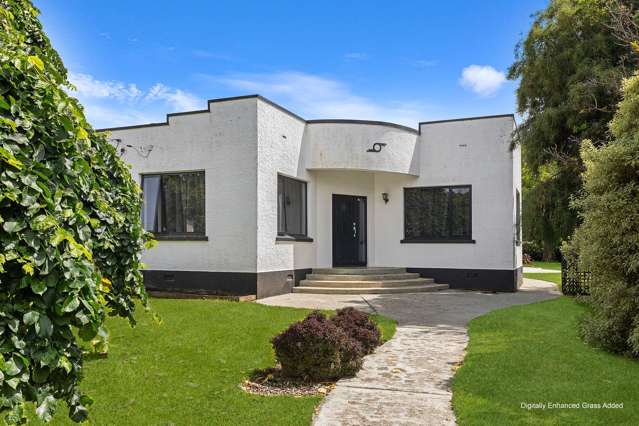 ART DECO ELEGANCE ON BEATTIE STREET