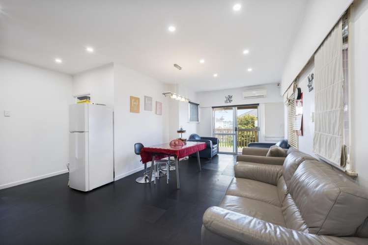 86 Mcleod Road Te Atatu South_2