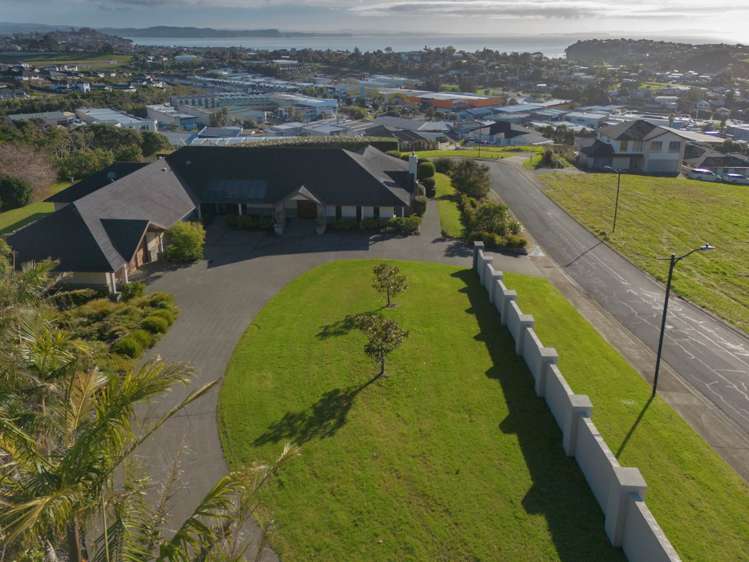 1 Myra G Place Stanmore Bay_41