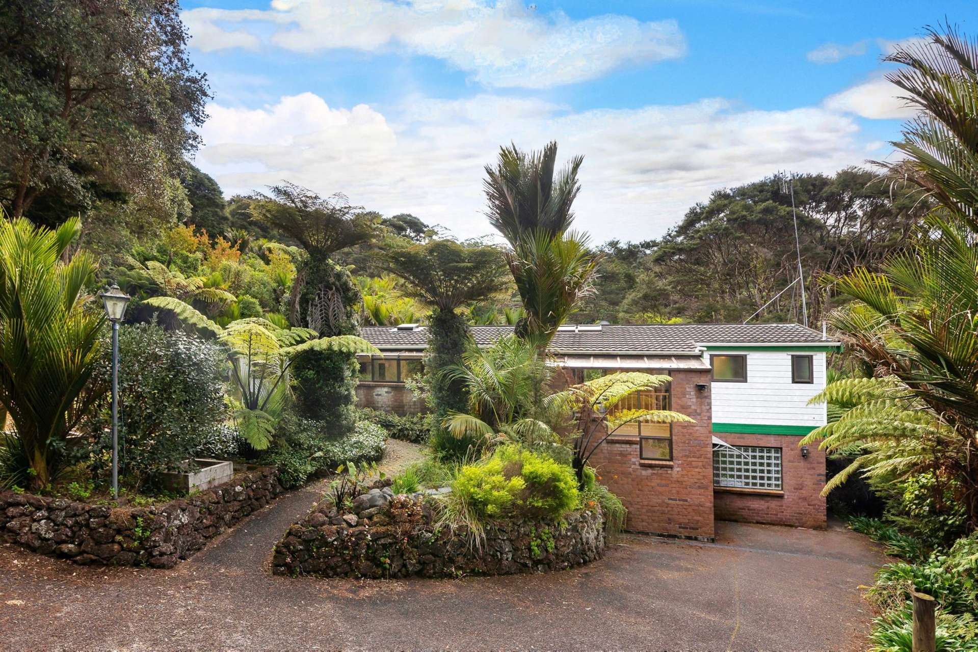 24d Sylvan Valley Avenue Titirangi_0