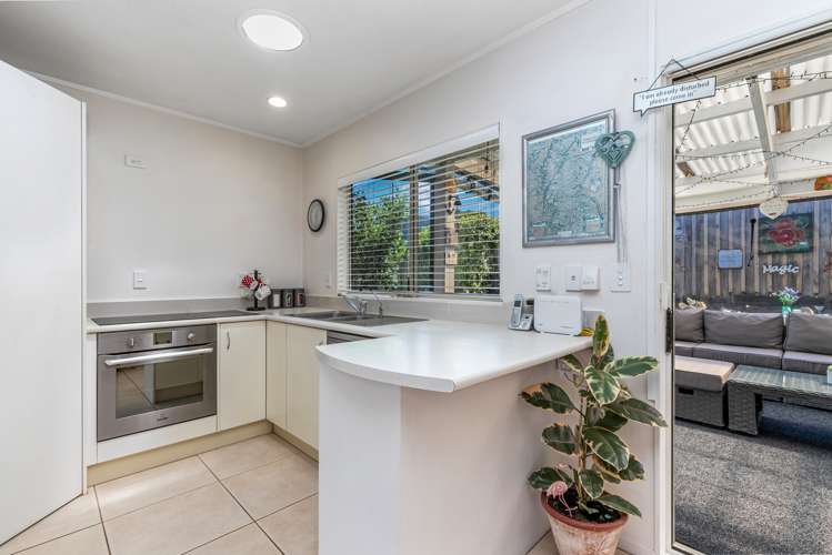 2/39 Lisa Rise Half Moon Bay_6