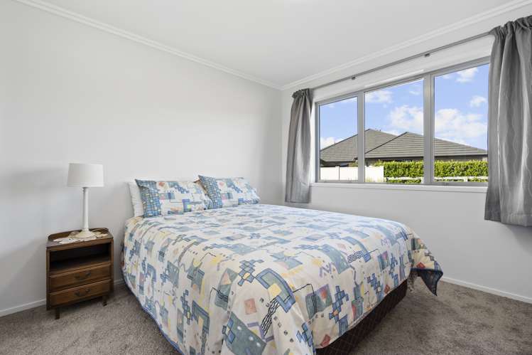 19 Alan Livingston Drive Cambridge_28