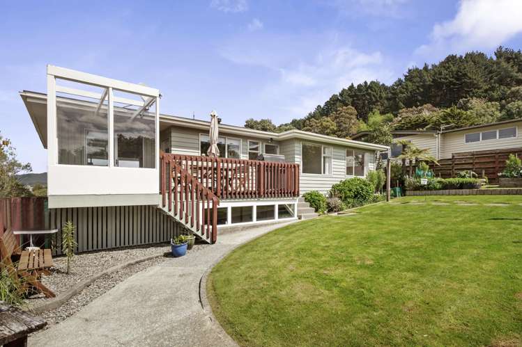 30 Turriff Crescent Tawa_21