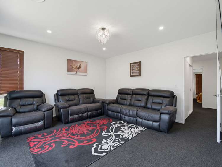 13 Zinnia Way Wigram_12