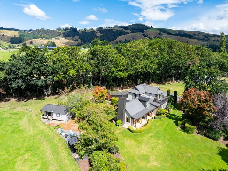 320 Gladstone Road South East Taieri_43