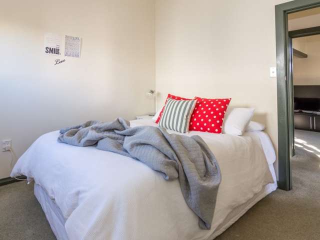 19 Wellesbourne Street Palmerston North Central_2