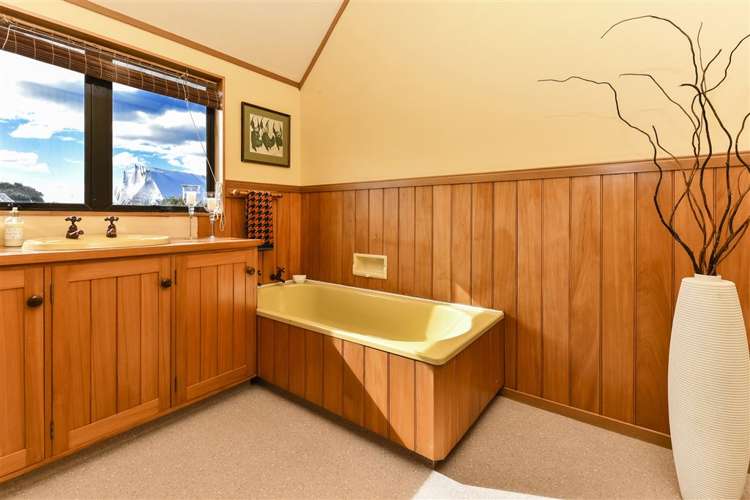 5 Morrison Avenue Narrow Neck_11