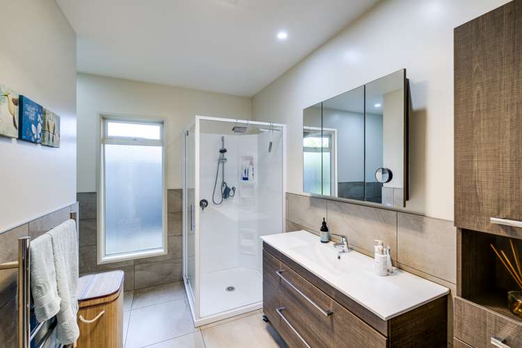 19 Kapiti Drive Poraiti_9