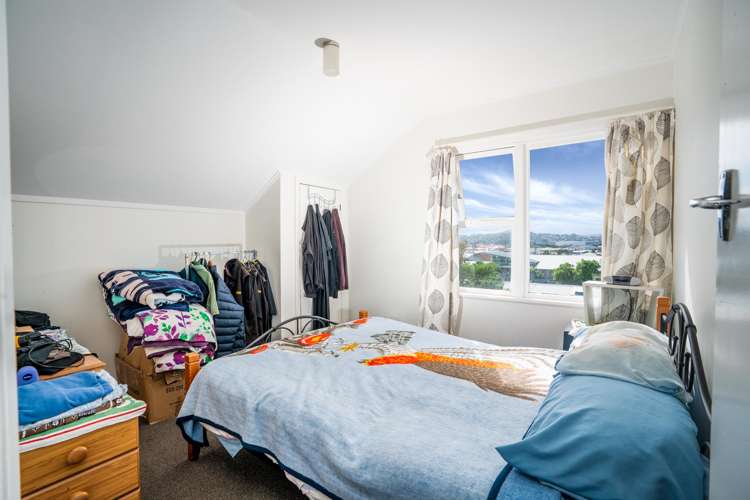 87 Queens Drive Lyall Bay_16