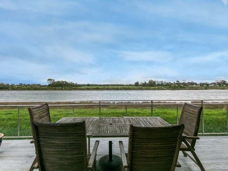 15 Old Ferry Road Clive_13