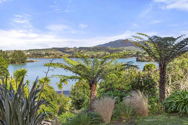 21 Point Street Raglan_37