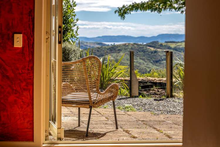 161 Orapiu Road Waiheke Island_17