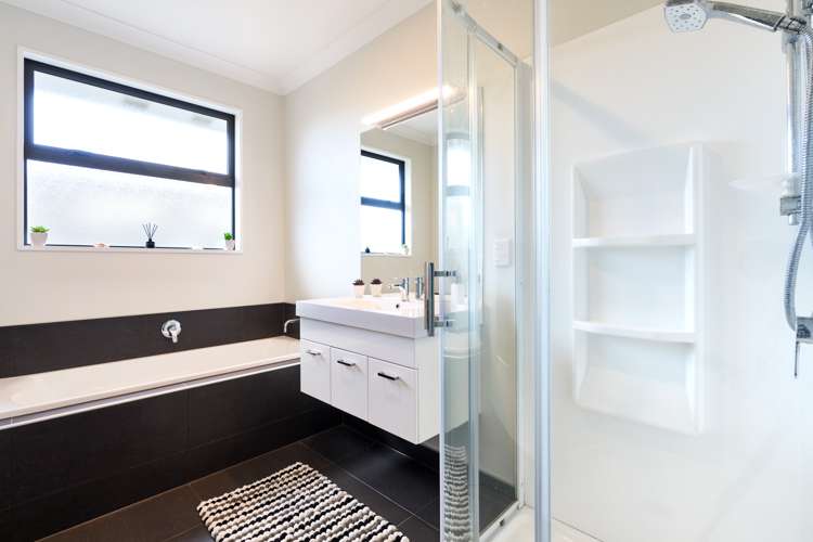 4 Wanaka Place Poraiti_11