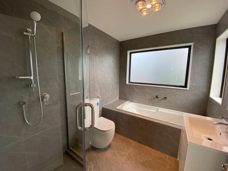 1/4052 Great North Road Glen Eden_7