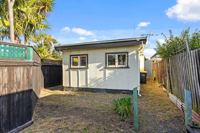 99A Bassett Street Burwood_3