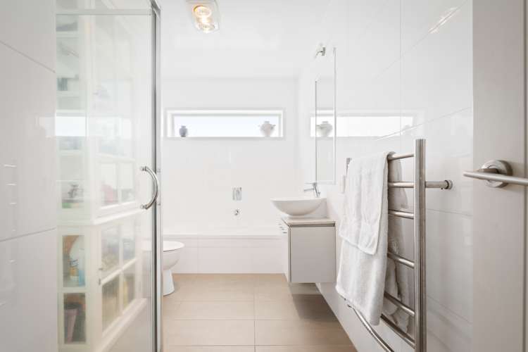 8 Kensington Drive Orewa_26