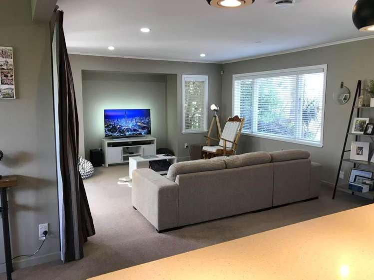 29 Bradbury Road Botany Downs_4