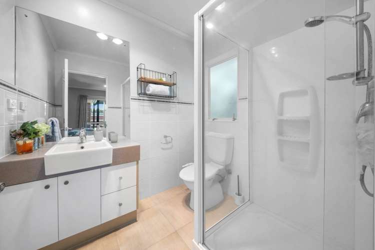 19 Bellshill Close Wattle Downs_14