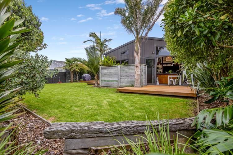 15a Barrett Road Whalers Gate_10