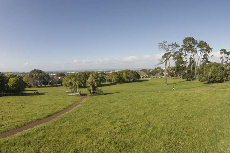 2/44 Turama Road Royal Oak_12