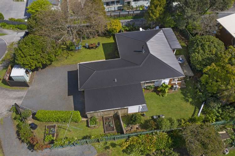 13 Sunshine Rise Raglan_18