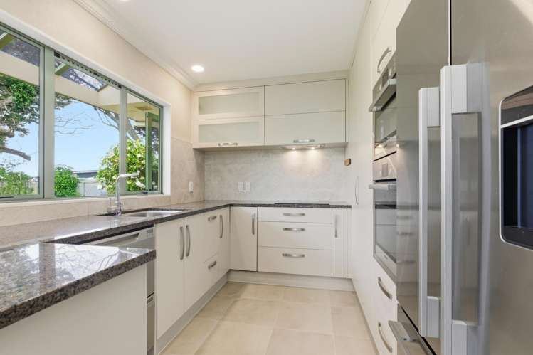 22 Fairway Avenue Mt Maunganui_7