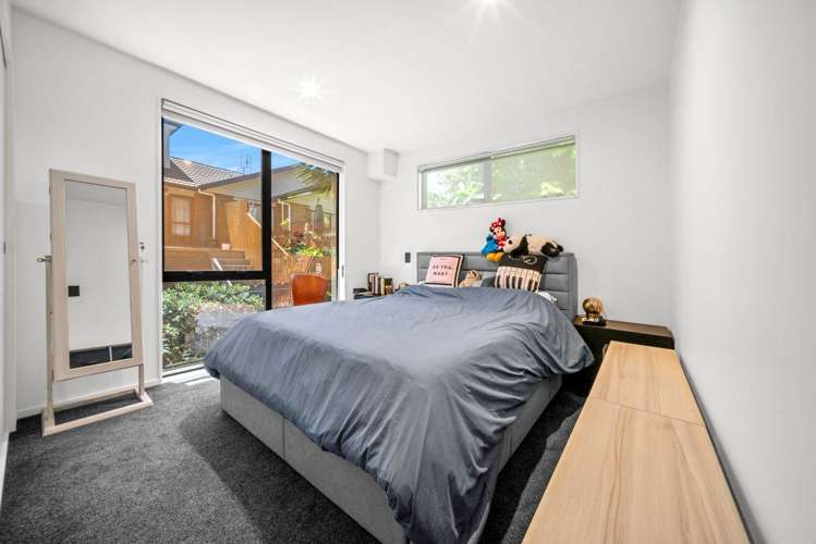 25F Oteha Valley Road Northcross_12