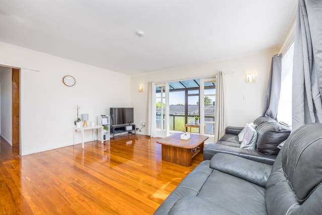 1/12 Hamilton Place Glenfield_1