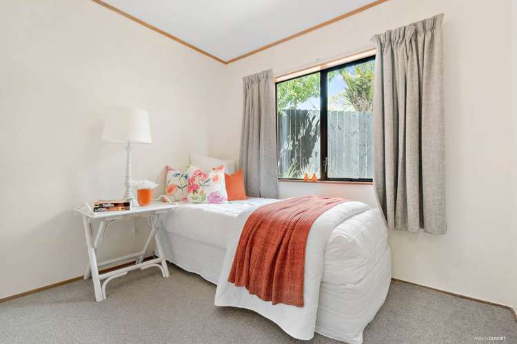 2/16 Waratah Street Birkenhead_13