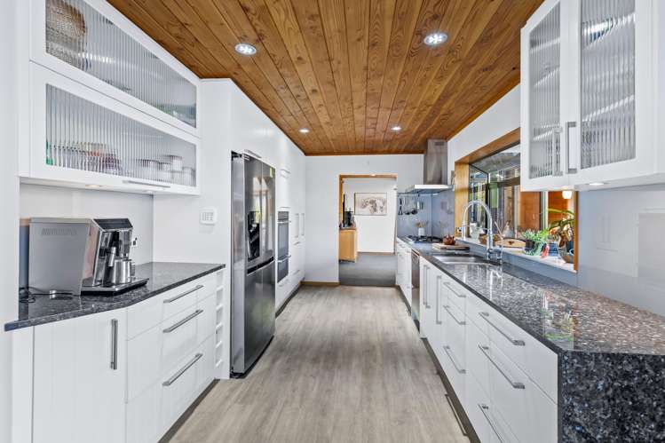 33 Puketaha Road Swanson_16