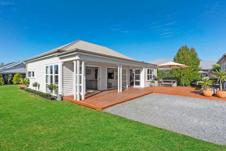 52 Greenhaven Drive Burwood_13