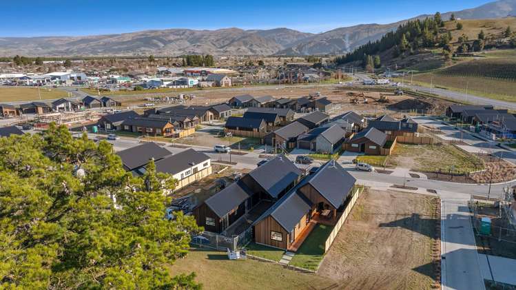 113 Wooing Tree Avenue Cromwell_21