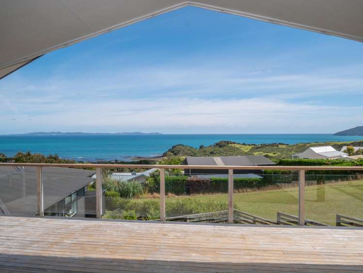 20 Eagles Way Coopers Beach_12