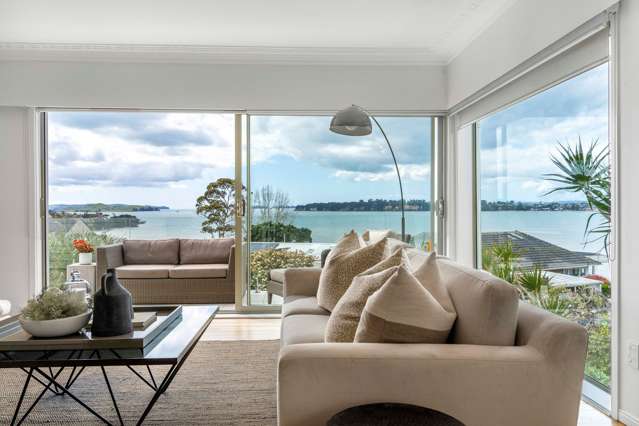 Coastal Living with Wow Views