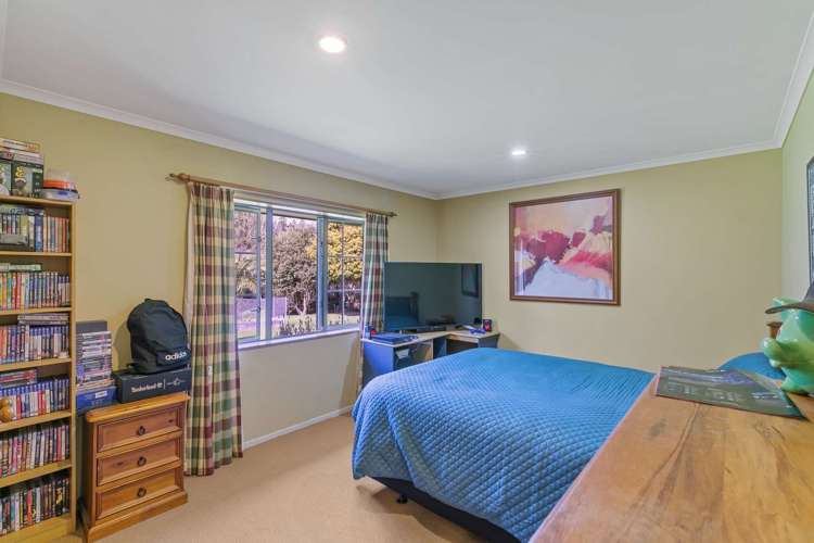 15 Awaroa Stream Drive Waiuku_10
