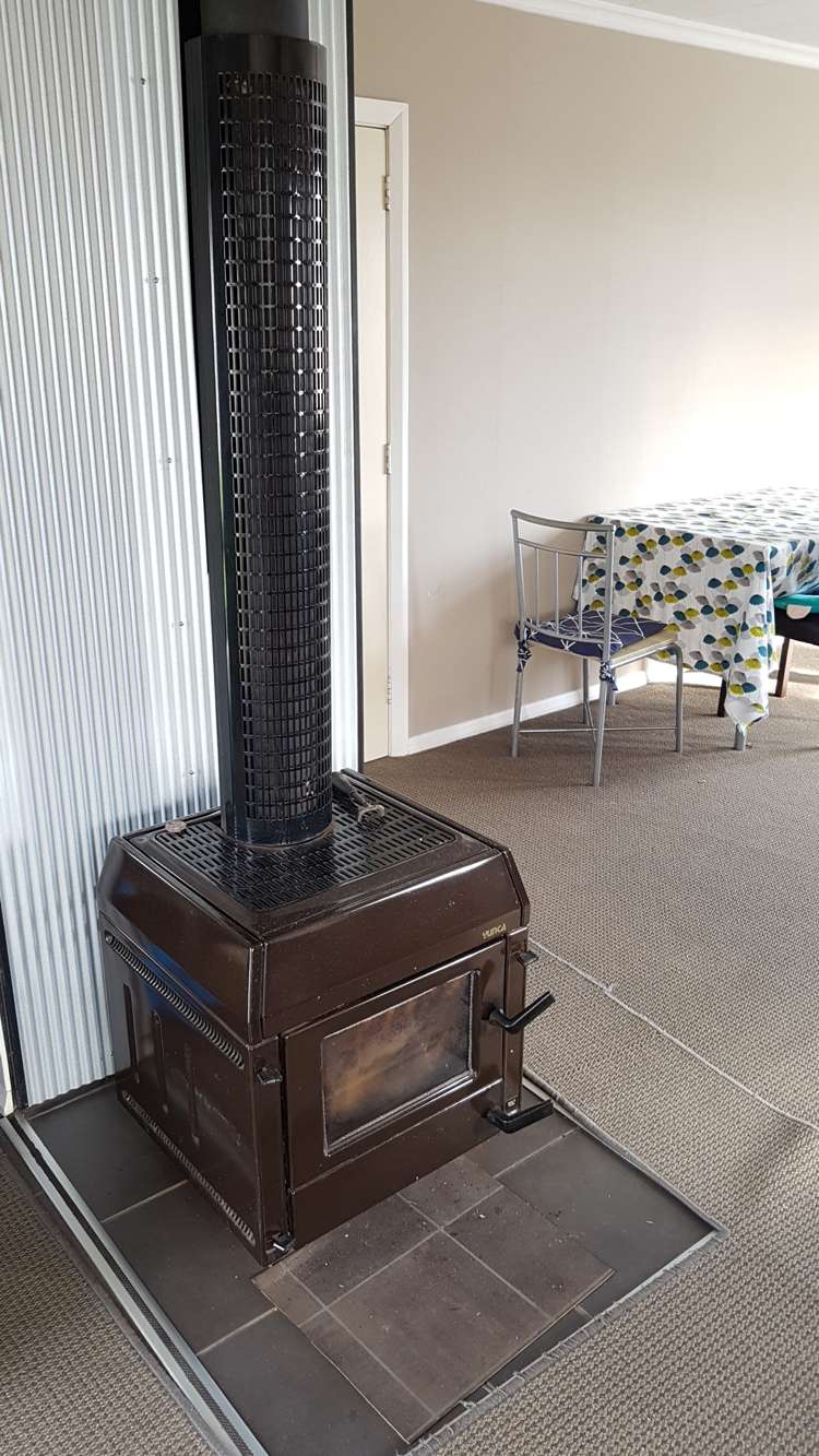 196 Sewell Street Hokitika_5