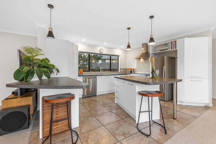 6 Double Bay Place Army Bay_24