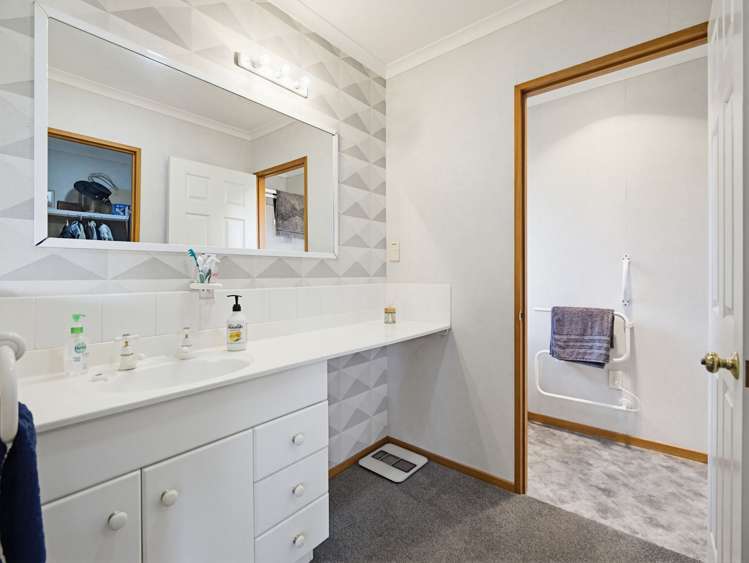 93 Hauraki Road Orongo_28