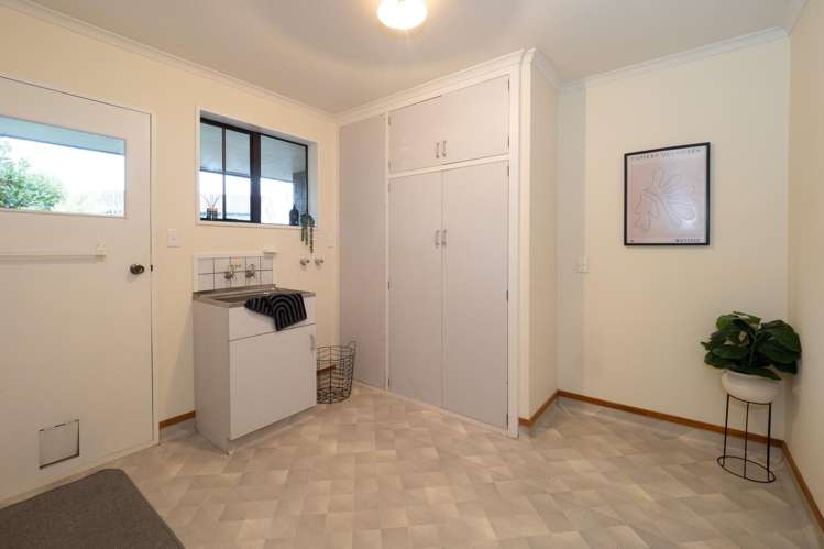 8 Burton Place Allenton_20