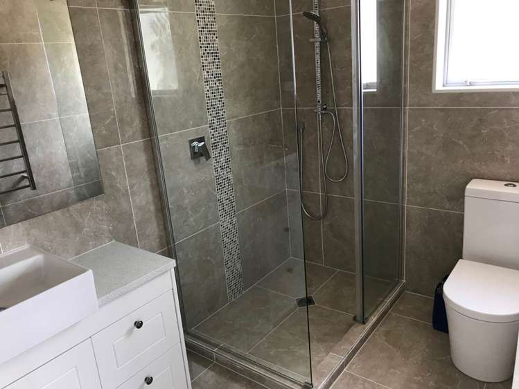 49 Rosewell Crescent Flat Bush_14